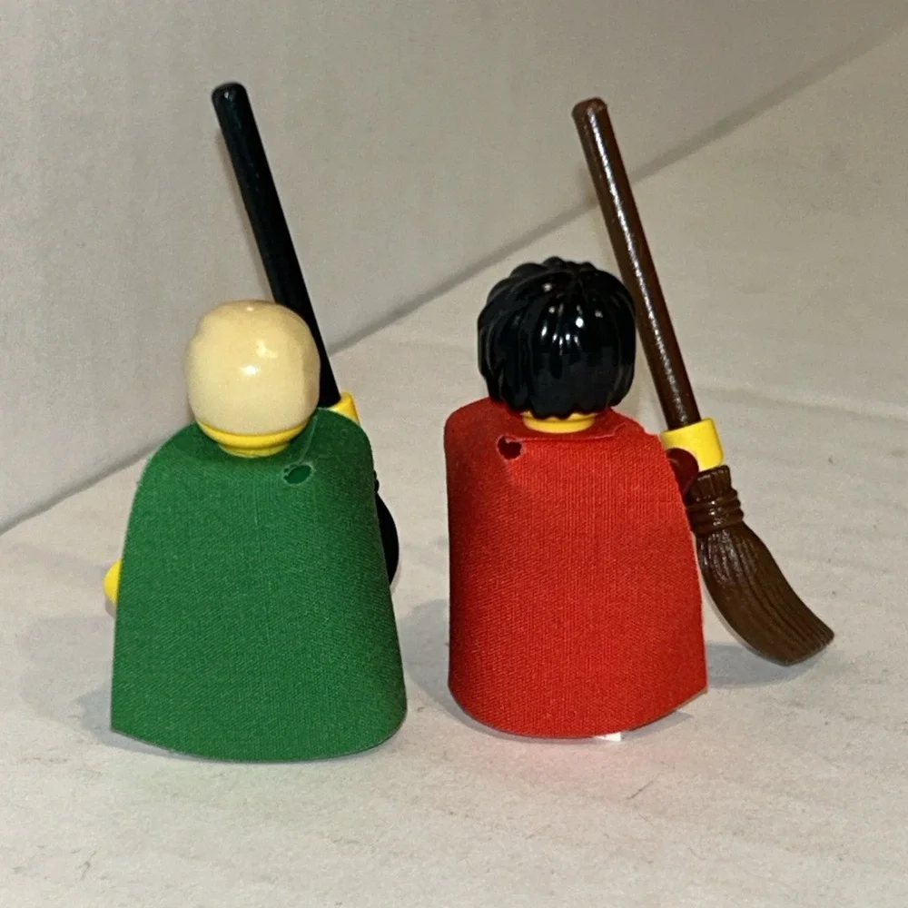 LEGO Harry Potter Minifigures 4726 Draco Malfoy &‎ Harry Quidditch w/ Brooms